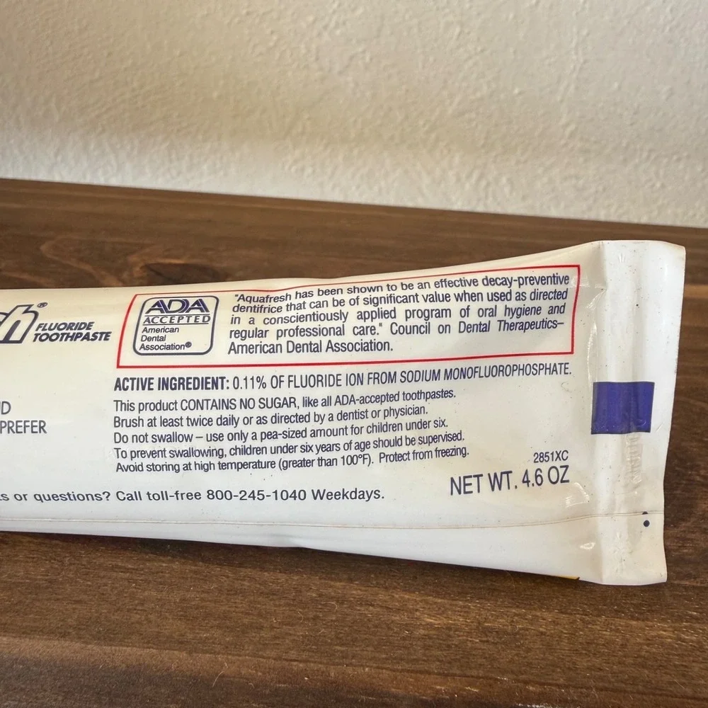 Vintage‎ Aquafresh Kids Toothpaste NOS 4.6 oz Bubblemint with Box HTF Prop Rare